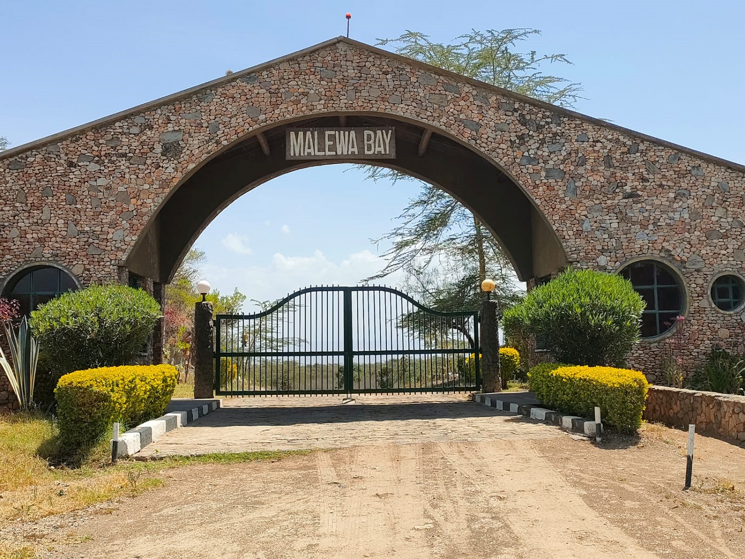 malewabay entrancegate.jpg